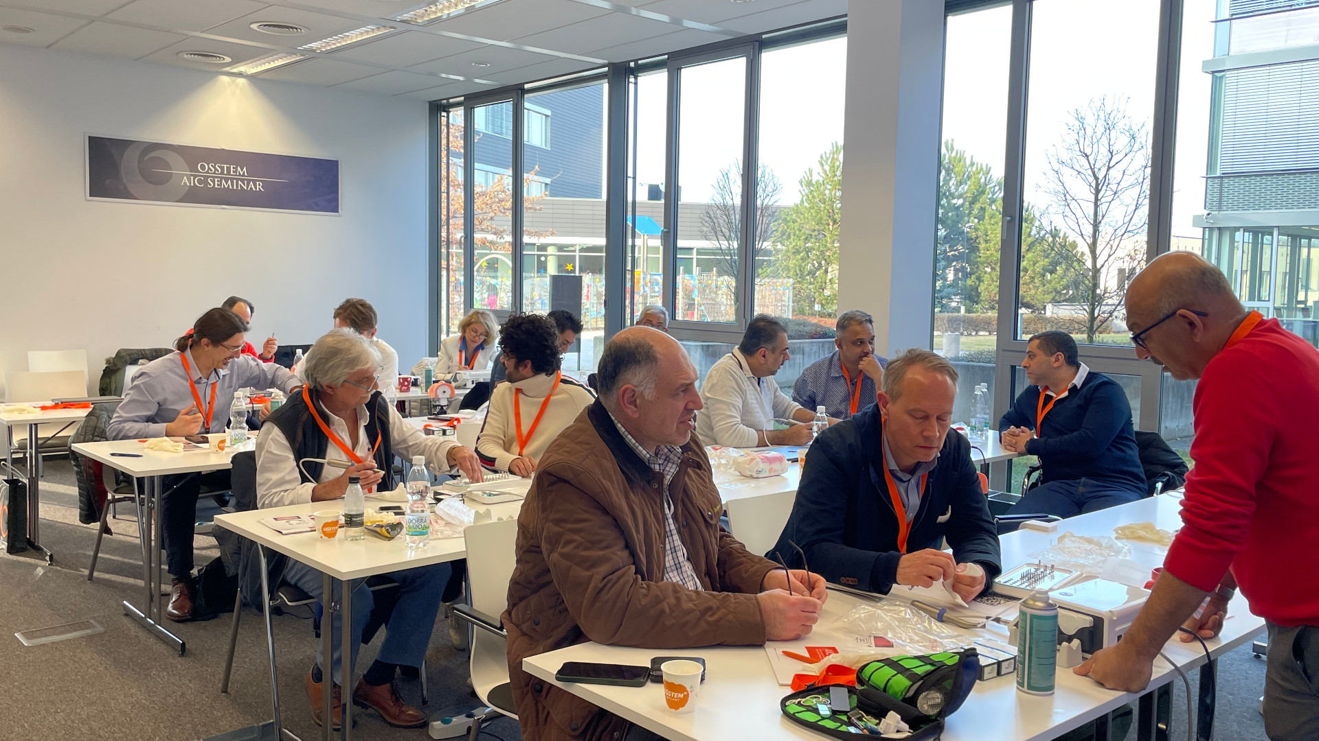 Clients from the United Kingdom get to try out new products and materials during a seminar held at the AIC at Osstem Implant's European headquarters in Prague. 
